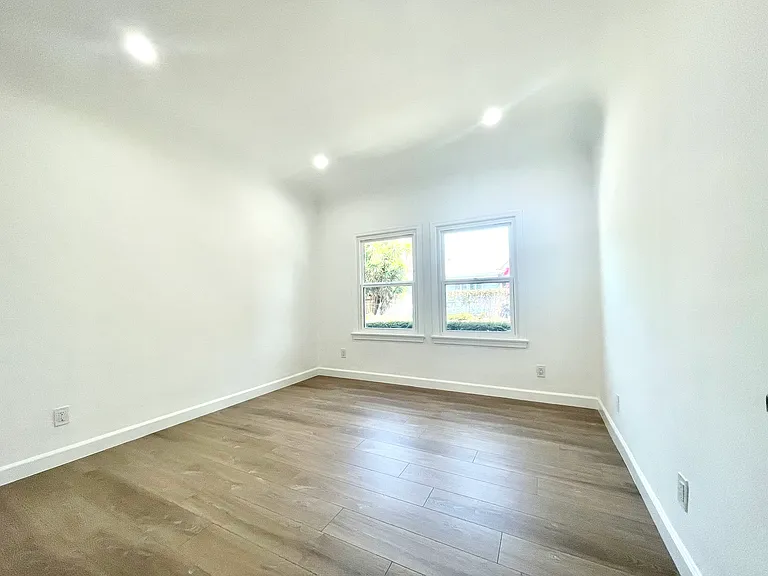927 N Gardner St #N — Photo 15