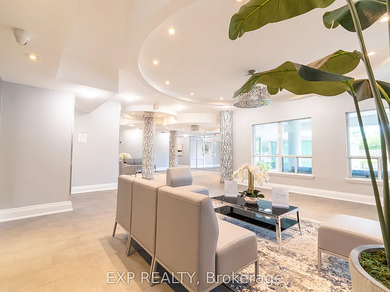 60 Fairfax Cres N #221 — Photo 20