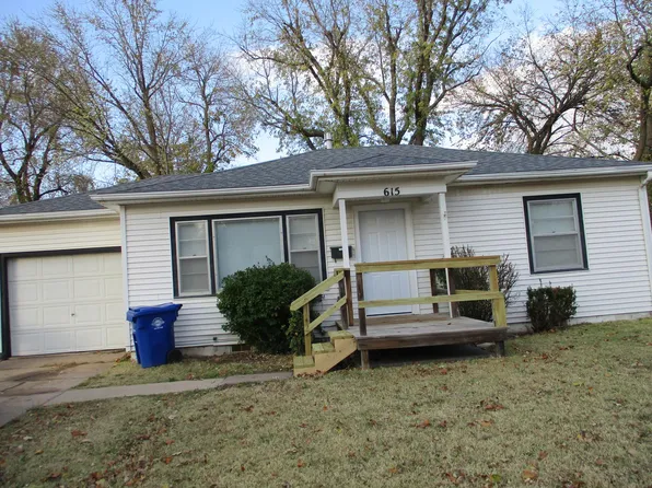 615 E Loomis St, McPherson, KS 67460