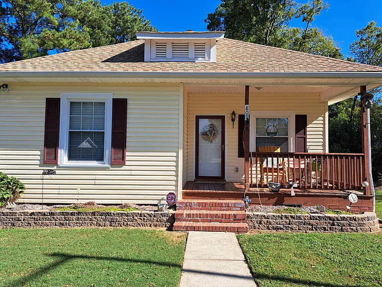 809 Cone Ave — Photo 1