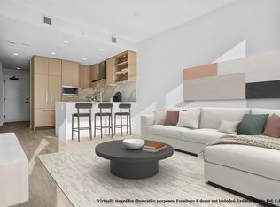 4988 Bennett St #2504, Burnaby, BC V5H0L1