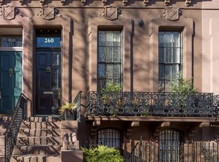 260 S 3rd St, Philadelphia, PA 19106