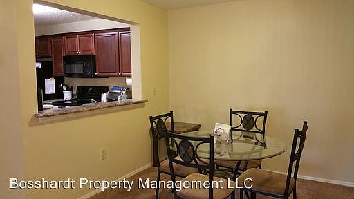 4th image of 3705 SW 27th St APT 521