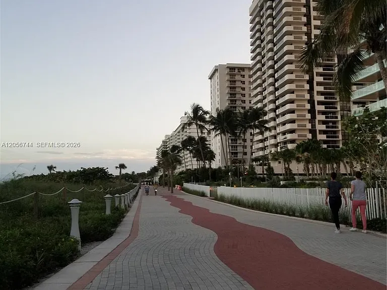 5825 Collins Ave #9C — Photo 66
