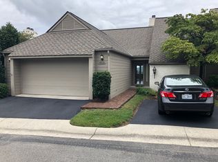 4933 Hunting Hills Ct, Roanoke, VA 24018