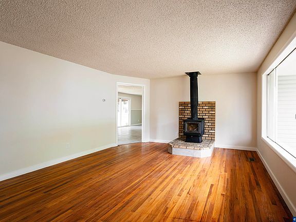 5th image of 1210 River Bend Rd NW