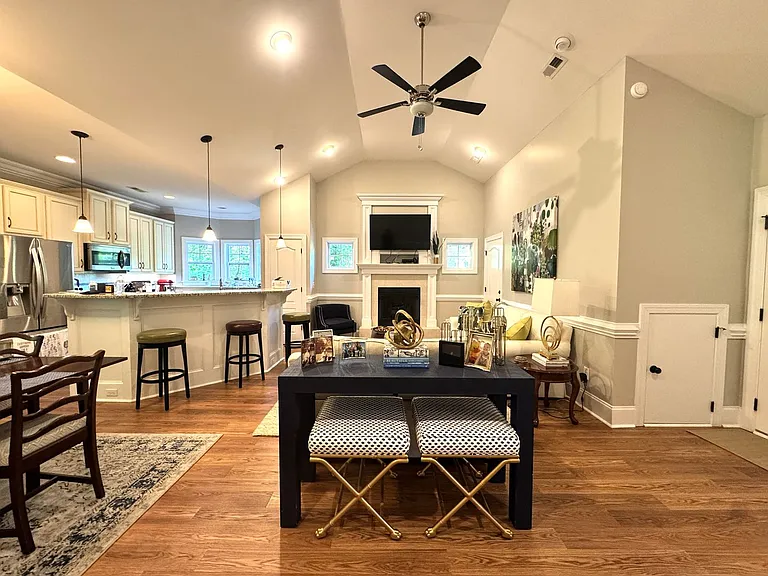 123 Vista Ln — Photo 8