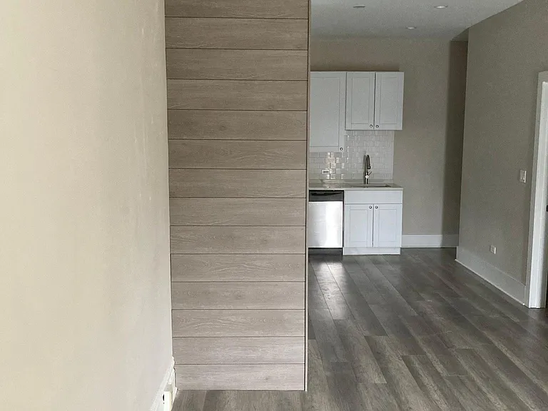 1719 N Kimball Ave #1R — Photo 3