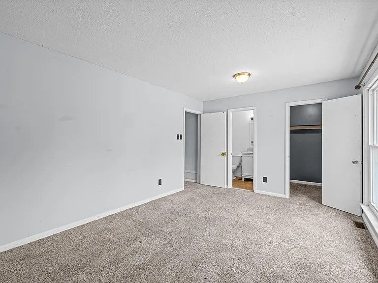 5021 Clairmont Ct — Photo 14