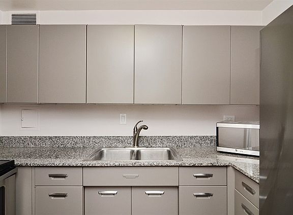 5th image of 900 N Lake Shore Dr #1415