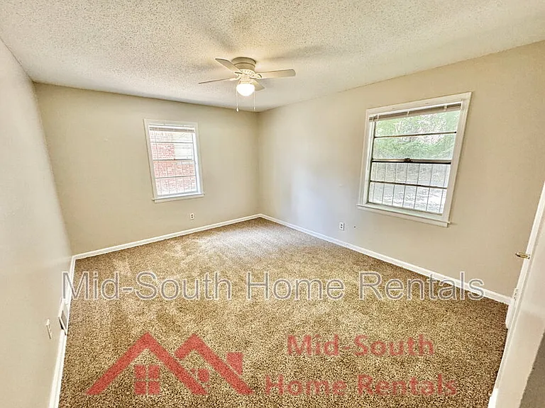 2168 Carnes Ave — Photo 9