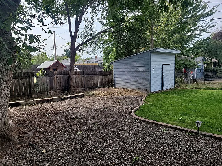 1009 Chestnut St — Photo 26
