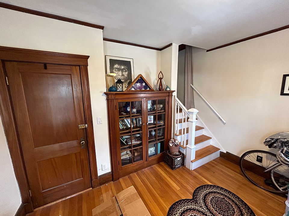 Front entry foyer.