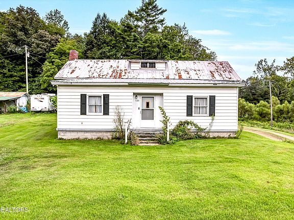 2nd image of 123A Sexton Ln