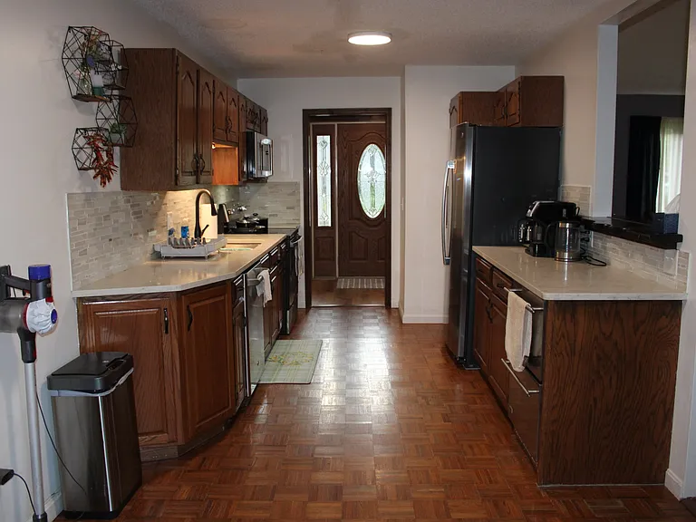 2115 Pineshore Ct — Photo 10