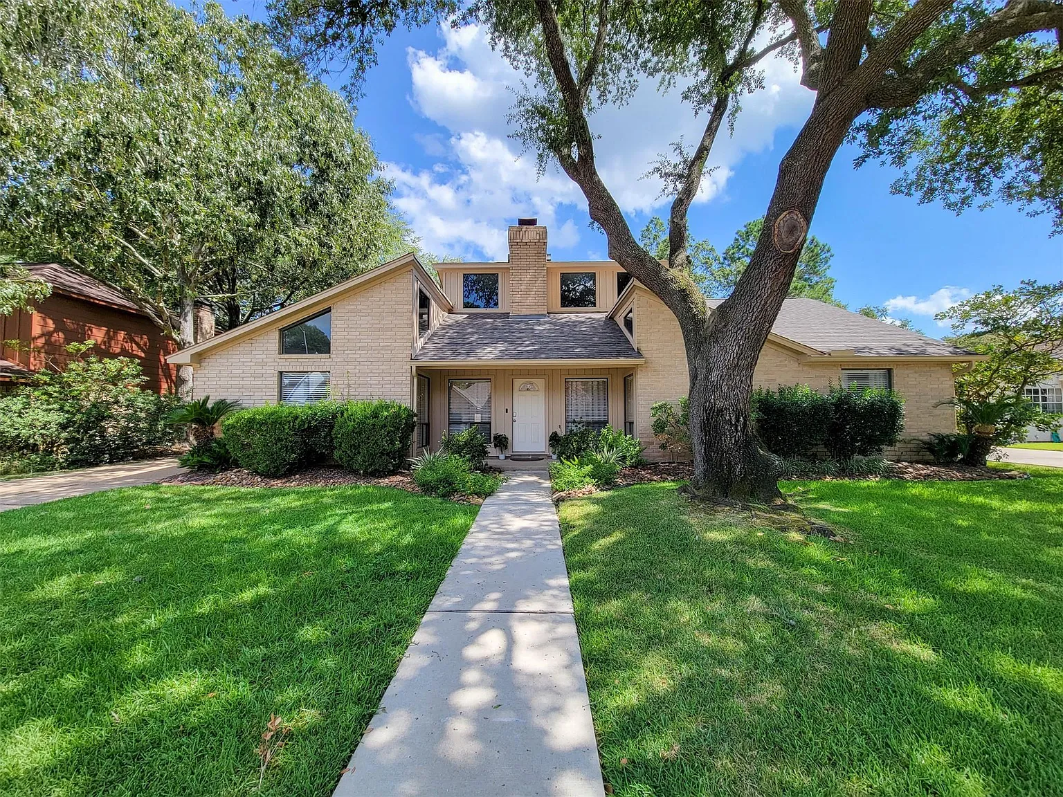 6 bed, 3.5 bath, 3159 sqft, $6,000 — Photo 4