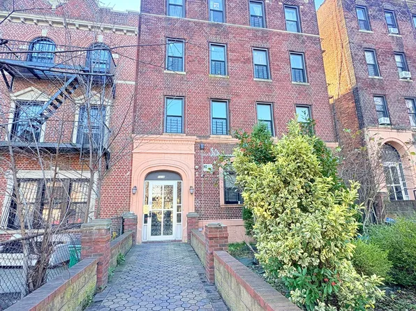 1314 Eastern Parkway image 6 of 11