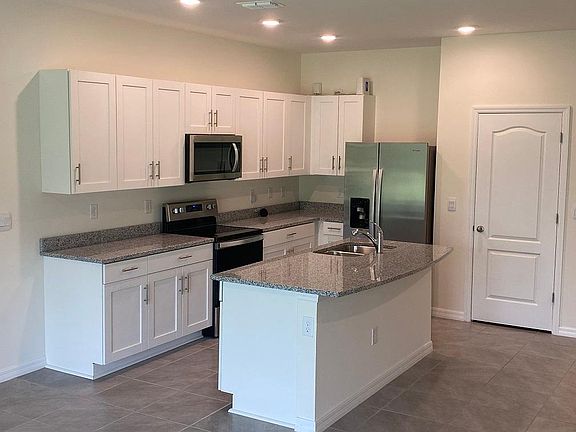 5th image of 174 Reena Dr