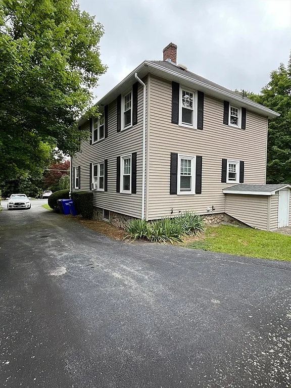 2 bed, 1.0 bath, 924 sqft, $2,000 — Photo 3