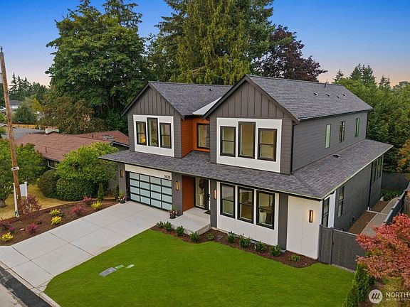 3rd image of 1626 172nd Avenue NE