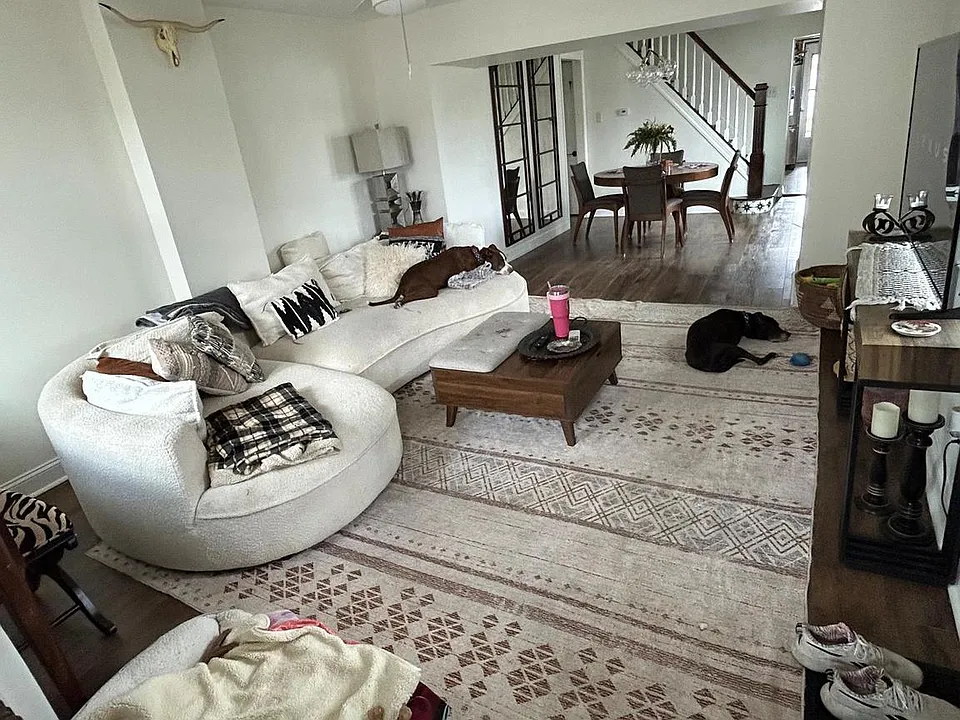 153 W 6th Ave