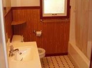 334 N State St, Zeeland, MI 49464
