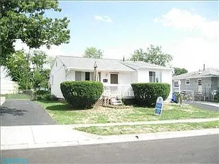 2820 Hillgate Rd photo 1
