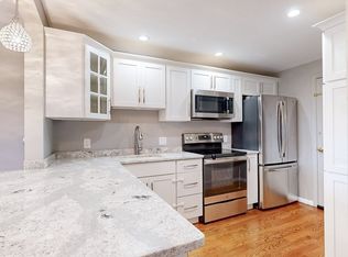100 Governors Dr APT 16, Winthrop, MA 02152