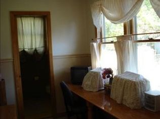 922 2nd St, Huntington, WV 25701