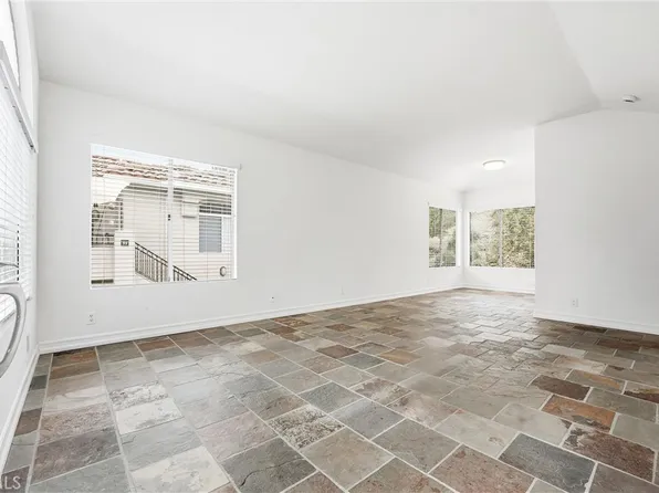 101 Whippoorwill Ln, Aliso Viejo, CA 92656