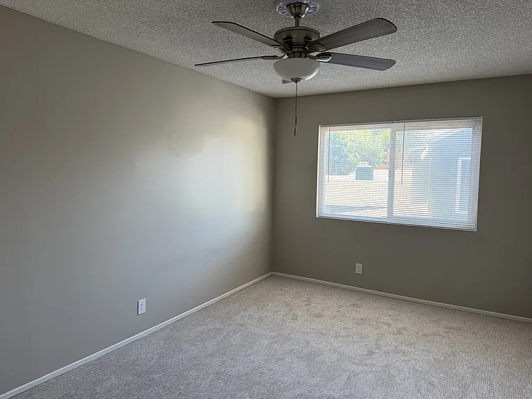 204 N Berkeley Ave #C — Photo 17