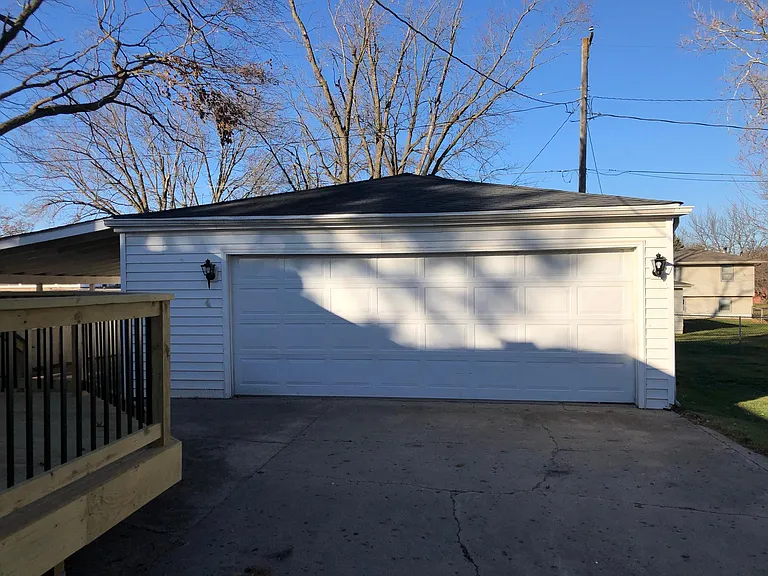 202 SE Park View Dr — Photo 5