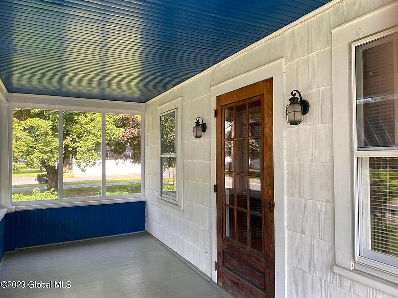 3rd image of 145 Guideboard Road