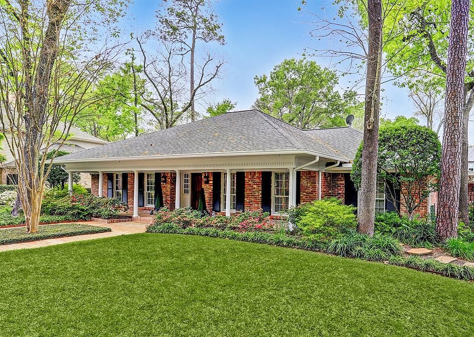 1st image of 535 Westminster Dr