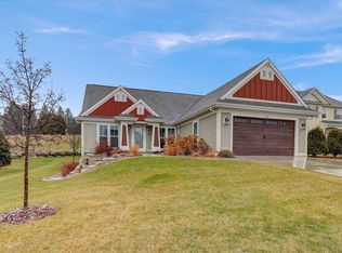 3055 Nostalgic Ct, Hubertus, WI 53033