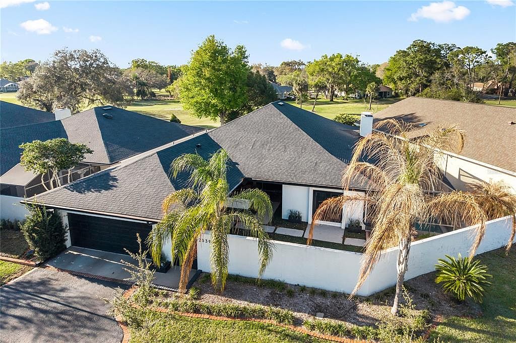 2539 Sweetwater Country Club Dr