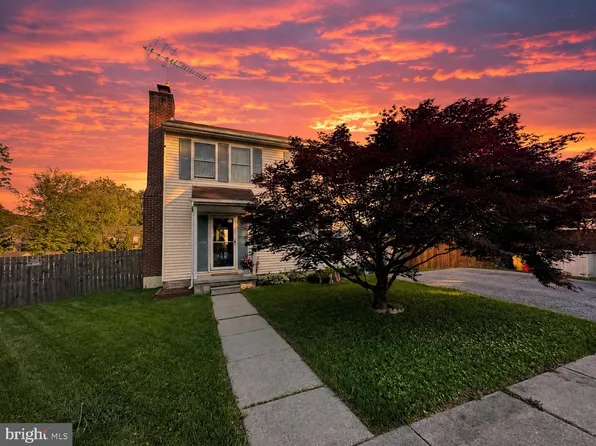 1 Herd Ct, Baltimore, MD 21228