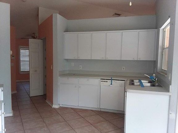 3rd image of 4335 La France Ave