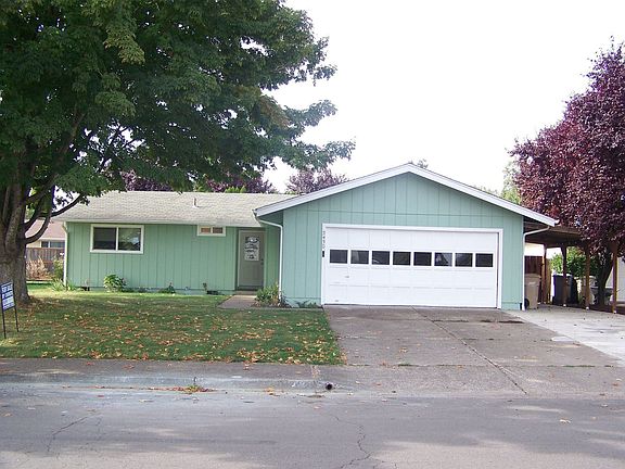 view of house and rv parking