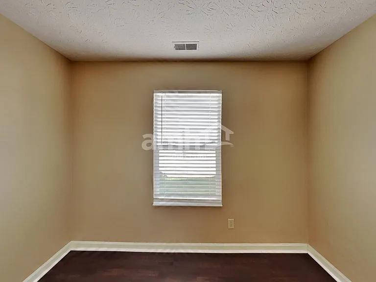 769 Kingston Cir — Photo 14