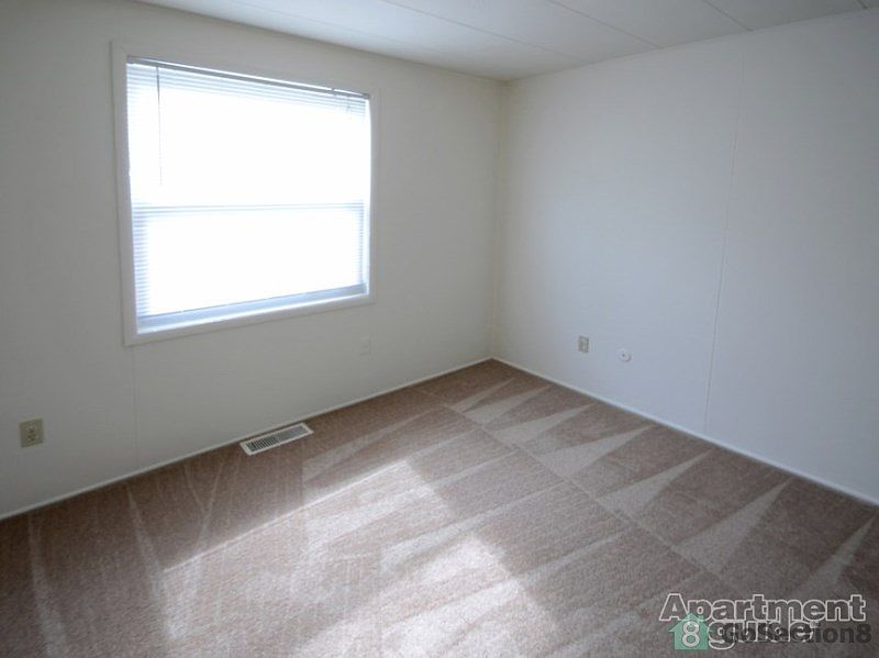 2nd image of 1089 Cumberland Dr