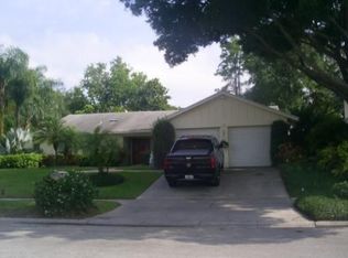 7531 Clearview Dr, Tampa, FL 33634