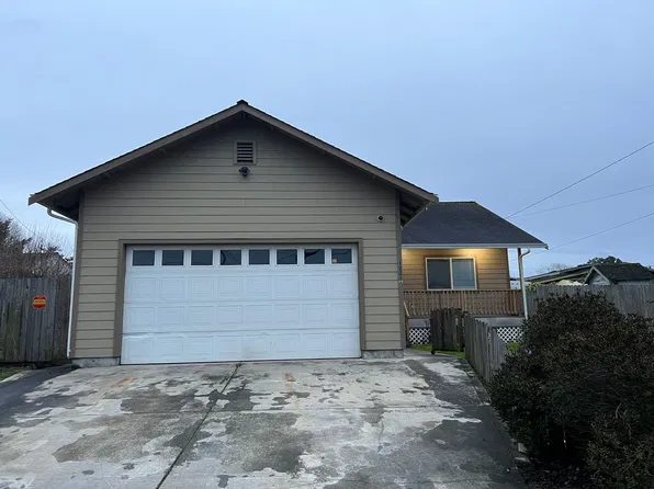 1221 McCullen Ave, Eureka, CA 95503