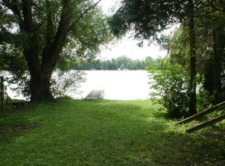 1321 Lakeview Rd, West Bend, WI 53090