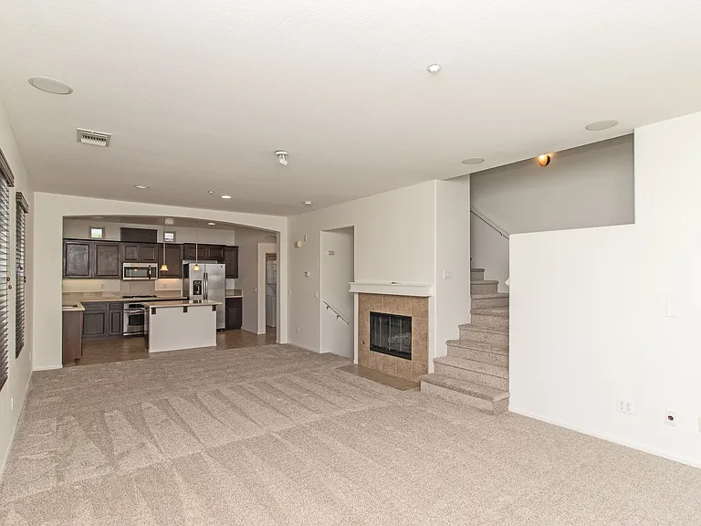 2110 Silverado St — Photo 9