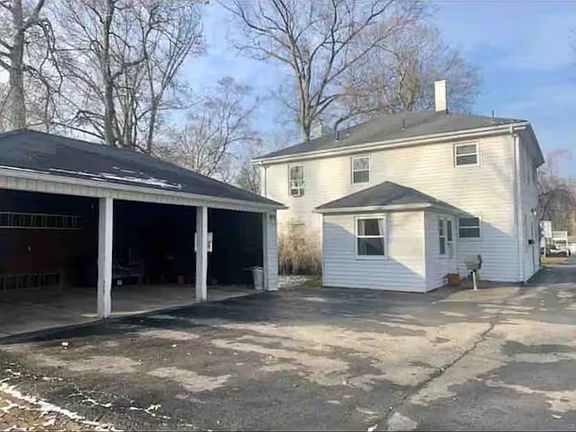 4th image of 247-249 Wildwood Dr #2