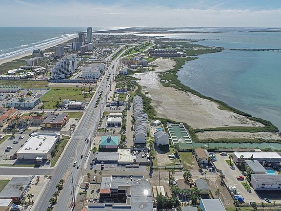 3rd image of 100 W Harbor Dr #5-1