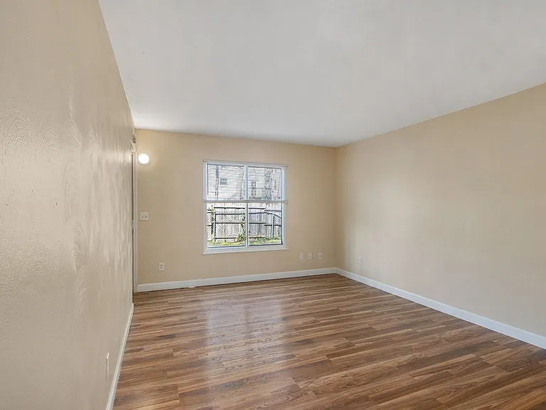 444 Garland St #2 — Photo 7
