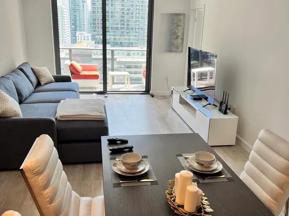 55 SW 9th St, Miami, FL