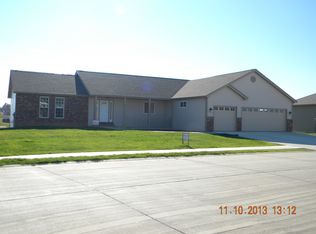 1036 W Fallen Lake Dr, Waterloo, IL 62298